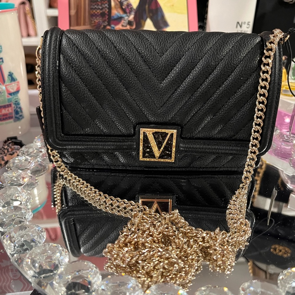 VS